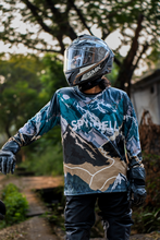 Load image into Gallery viewer, Alpine Quest Men’s Riding Jersey