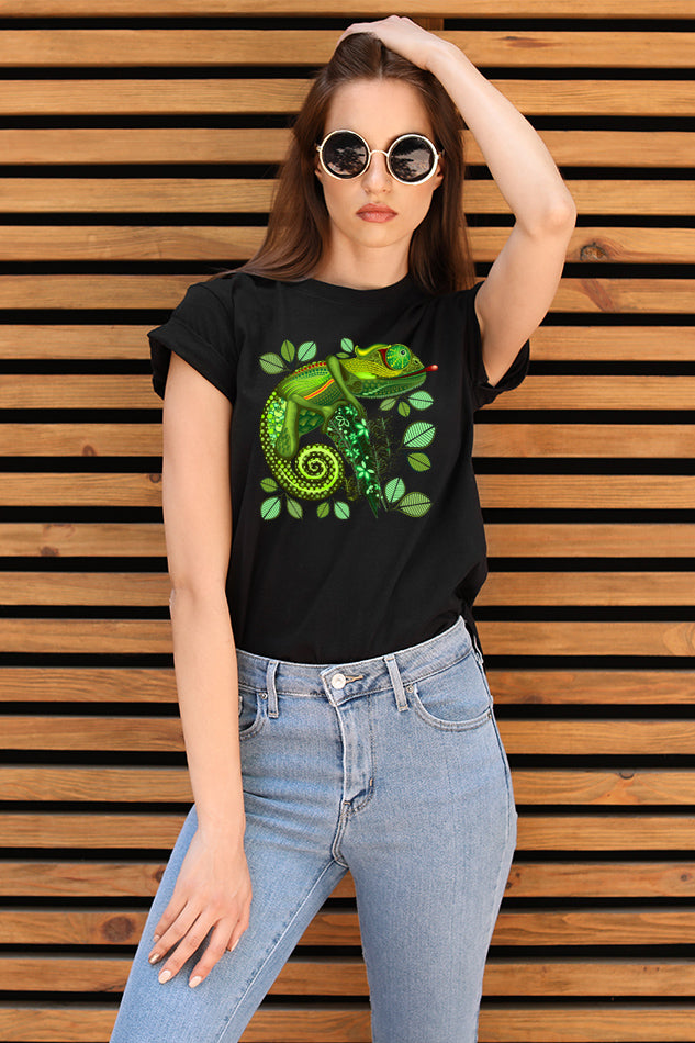 Green Chameleon Illustration - Women's Round Neck Half Sleeve T-Shirt